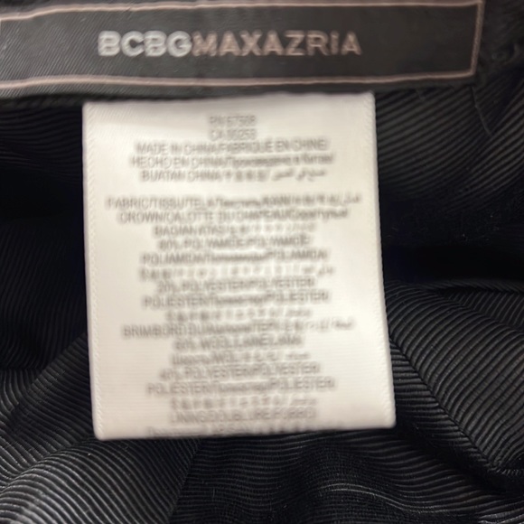 Winter cap w faux fur black BCBG - Picture 5 of 7